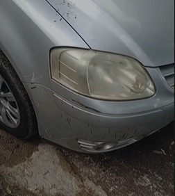 Carro destruído